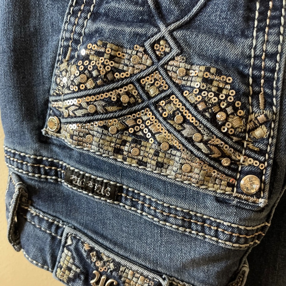 EUC BLING Miss Me Designer Jeans